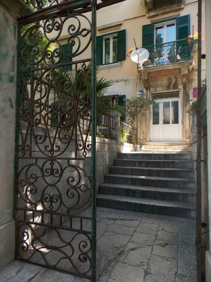 ספליט Soukki Town Centre Suites 1 מראה חיצוני תמונה